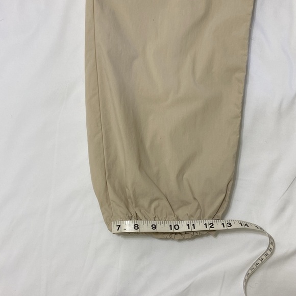 UniQLOl,Women’s ,Cream, Long, Cargo Pants With Elastic Ankle.Size-Large. - Picture 9 of 11